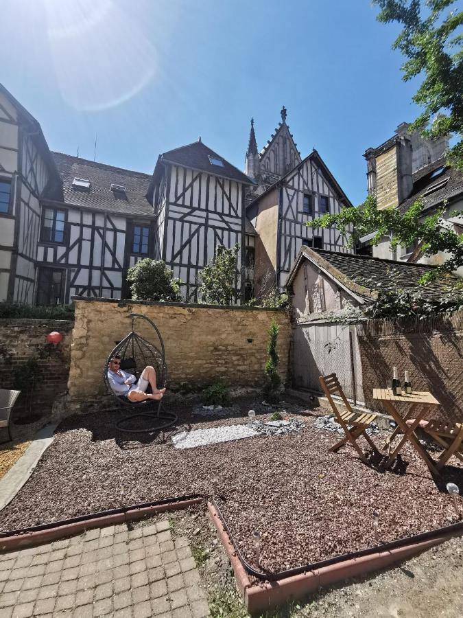 Apartment La Marmotte De La Cathedrale - Calme - Jardin